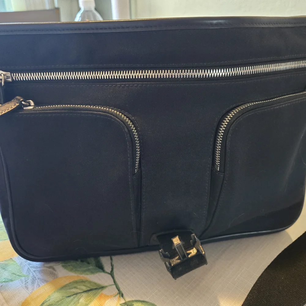 Coach Black Leatherware Men's Bag - Picture 7 of 16
